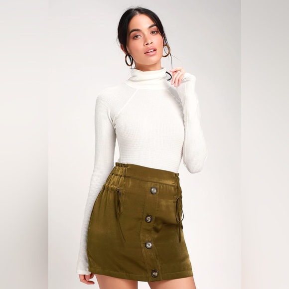 Sessaly Olive Green Satin Button-Front Mini Skirt - Picture 2 of 5